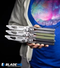 Artisan Cutlery Kinetic-Tool Automatic Butterfly Tool Flat Black G-10 (4" Satin) -eos || Kershaw || Spyderco Shop Artisan Cutlery Kinetic Tool Automatic Butterfly Tool OD Green G 10 Satin BHQ 94497 kp in hand web 2